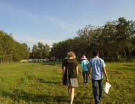 Tham quan và trồng cây